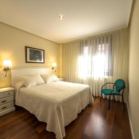 Apartamentos Verdemar Llanes Exteriör bild