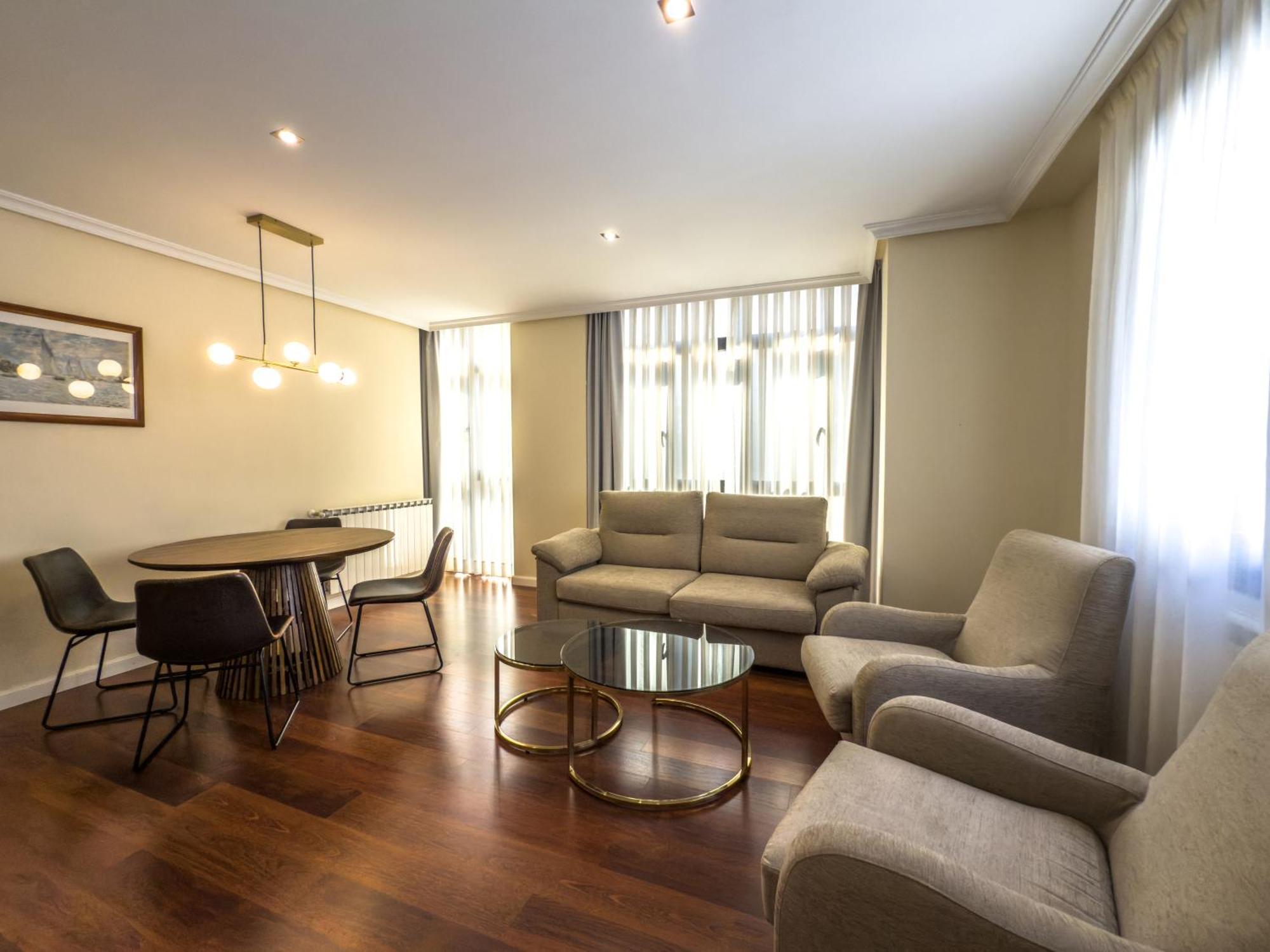 Apartamentos Verdemar Llanes Exteriör bild