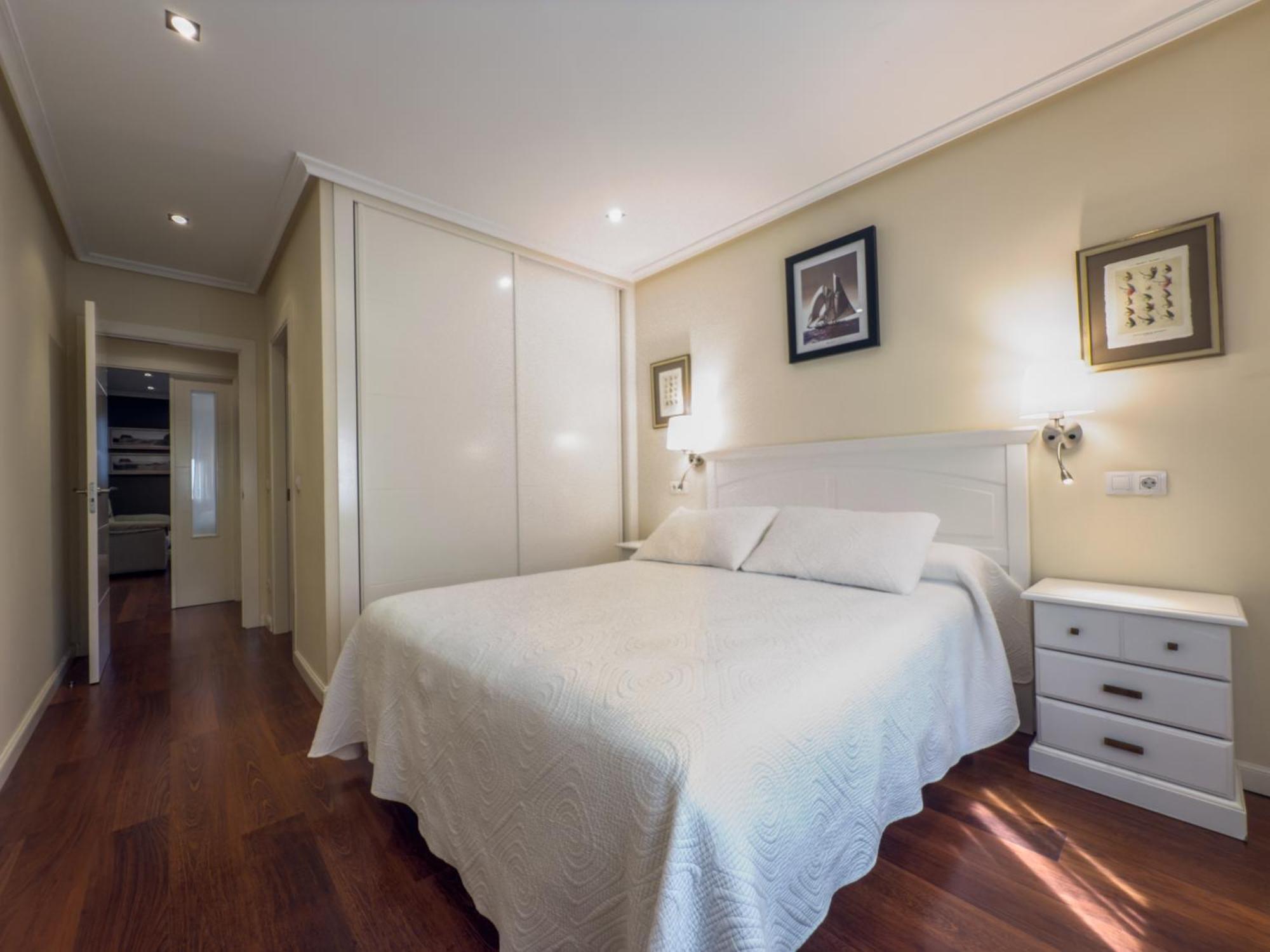 Apartamentos Verdemar Llanes Exteriör bild